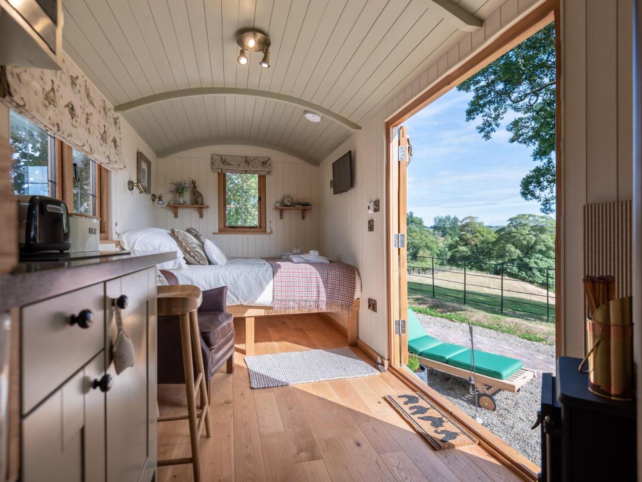 Padarn'S Hut Βίλα Llanbadarn Fynydd Εξωτερικό φωτογραφία