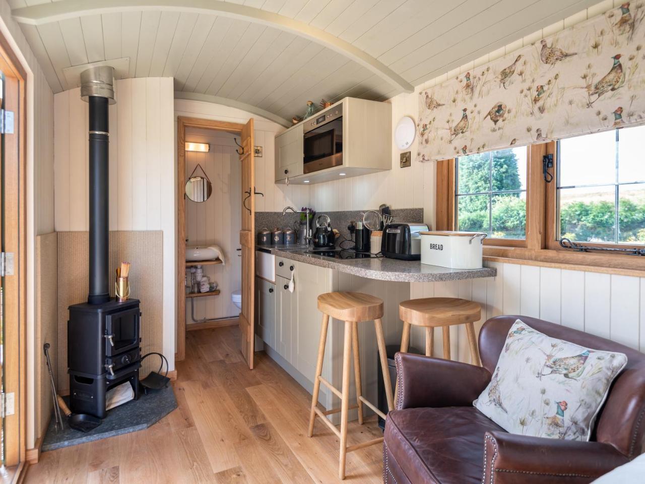 Padarn'S Hut Βίλα Llanbadarn Fynydd Εξωτερικό φωτογραφία
